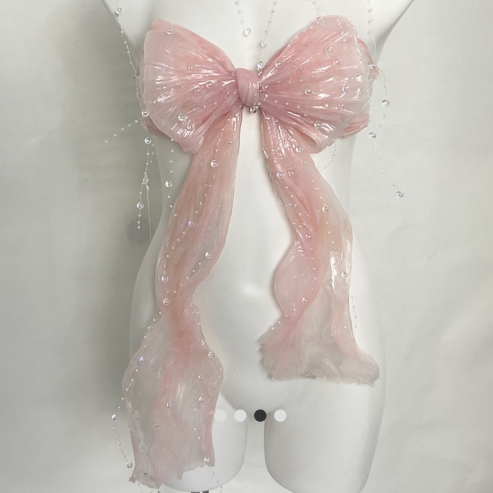 Elegant Pink Bow Top